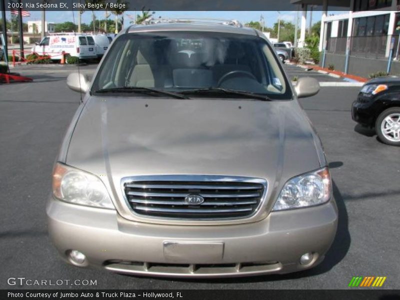 Silky Beige / Beige 2002 Kia Sedona EX