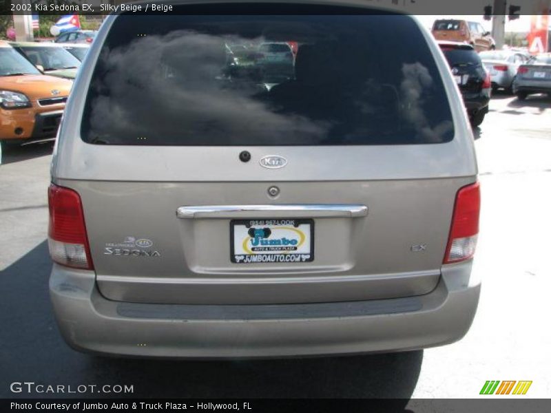 Silky Beige / Beige 2002 Kia Sedona EX