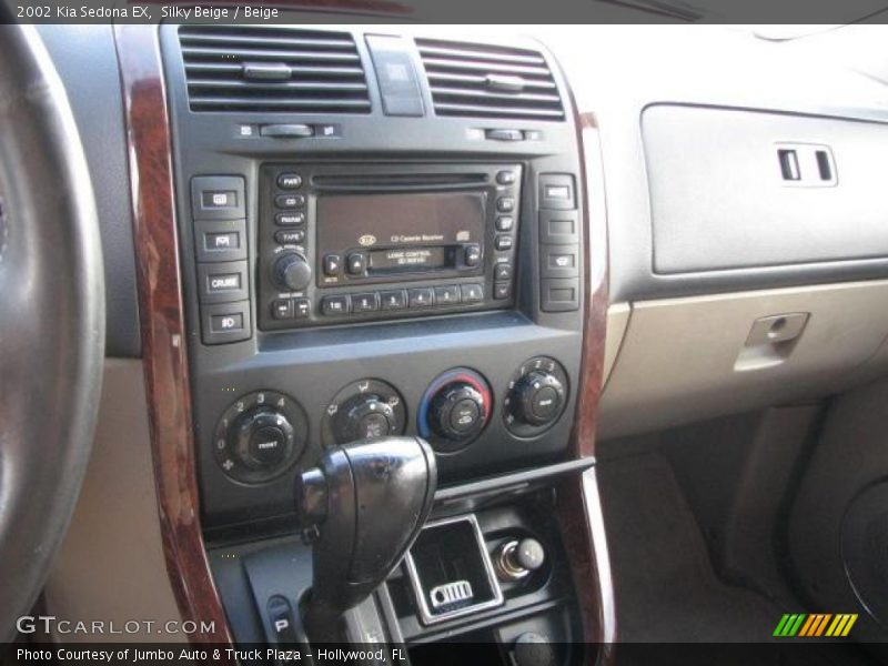 Controls of 2002 Sedona EX