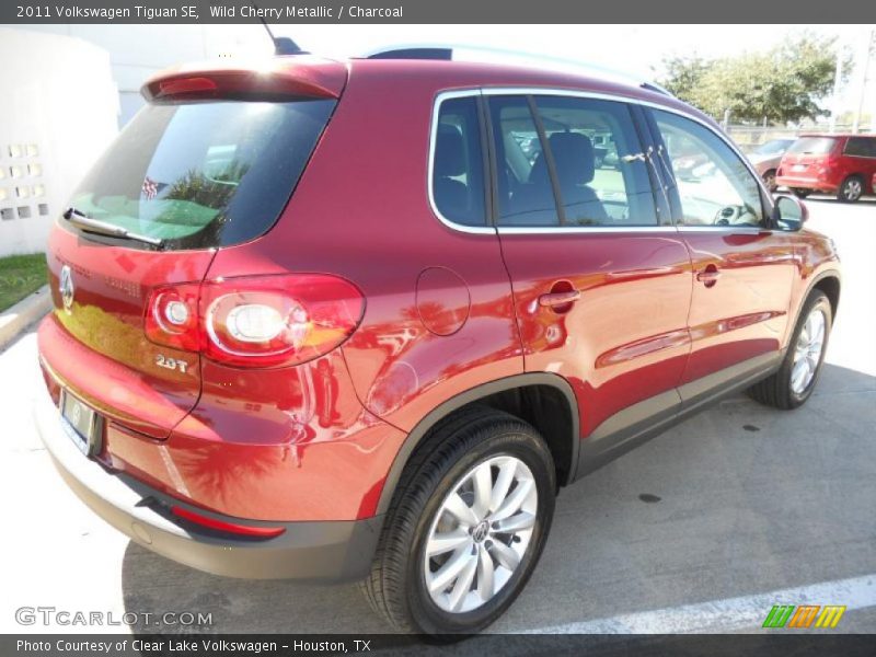  2011 Tiguan SE Wild Cherry Metallic