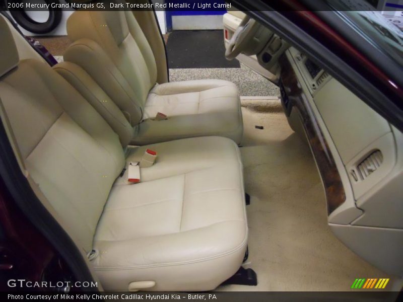  2006 Grand Marquis GS Light Camel Interior