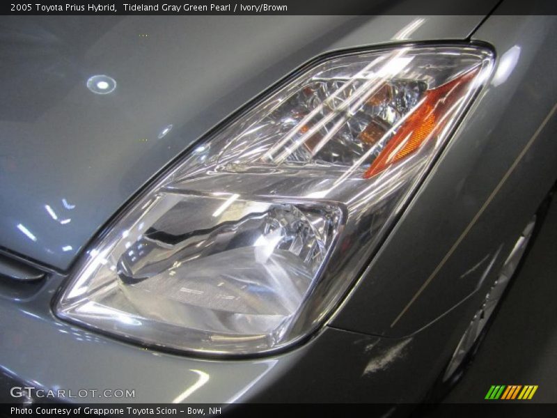 Tideland Gray Green Pearl / Ivory/Brown 2005 Toyota Prius Hybrid
