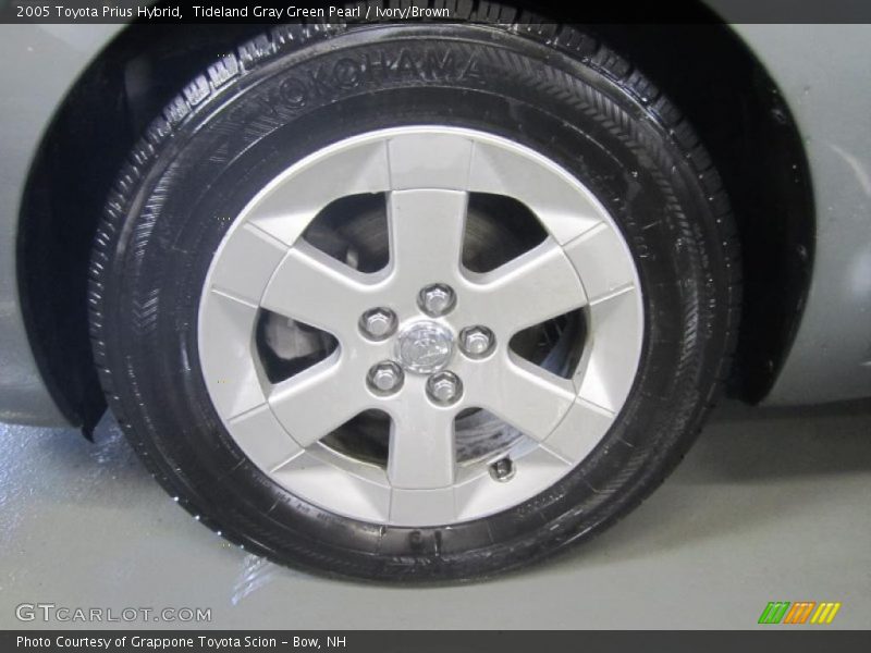 Tideland Gray Green Pearl / Ivory/Brown 2005 Toyota Prius Hybrid