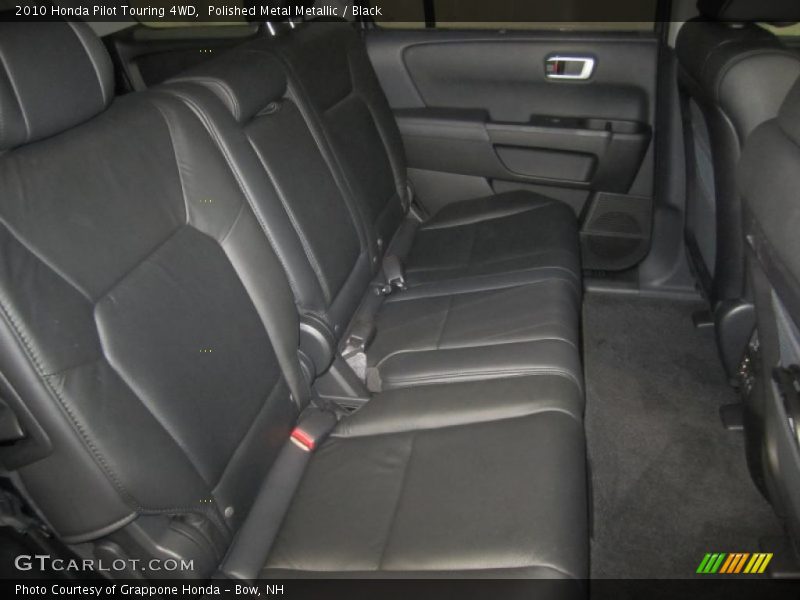  2010 Pilot Touring 4WD Black Interior
