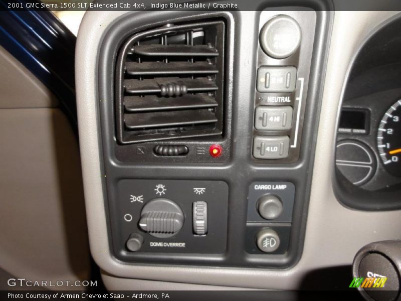 Controls of 2001 Sierra 1500 SLT Extended Cab 4x4