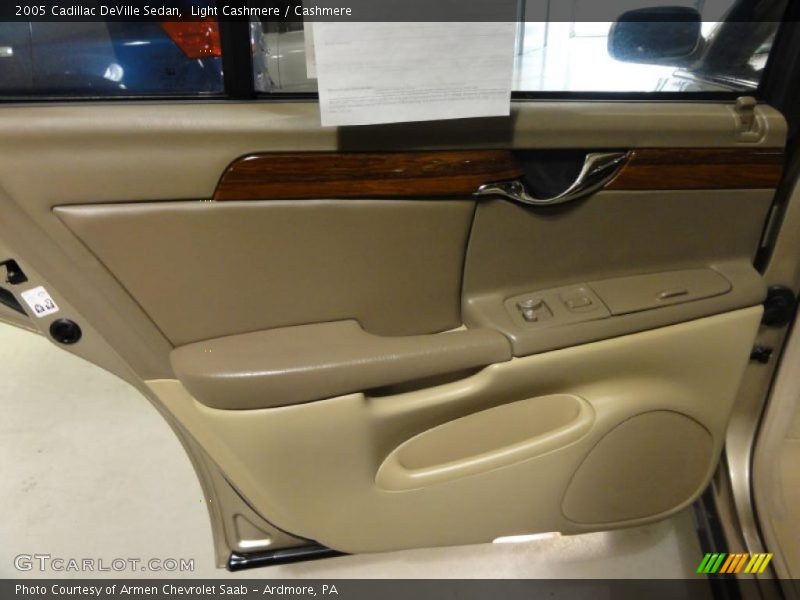 Light Cashmere / Cashmere 2005 Cadillac DeVille Sedan