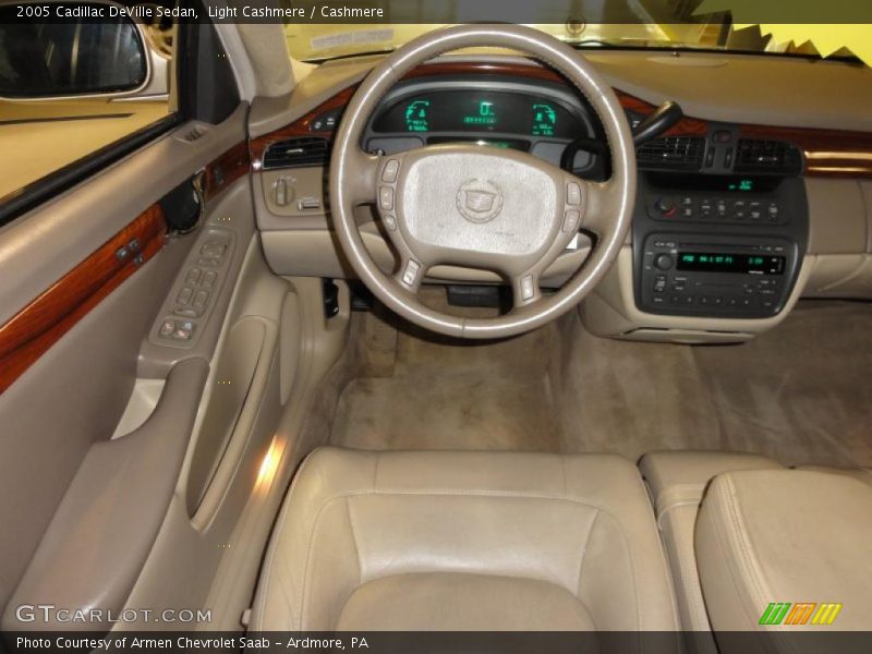 Light Cashmere / Cashmere 2005 Cadillac DeVille Sedan