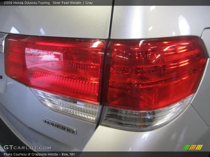 Silver Pearl Metallic / Gray 2009 Honda Odyssey Touring