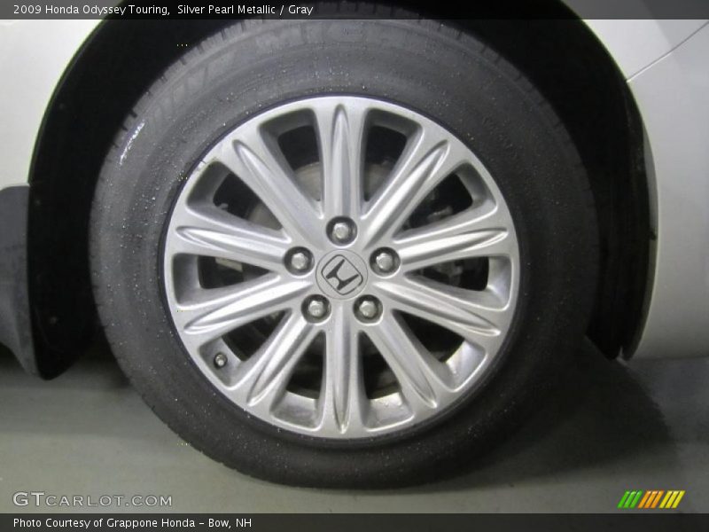 Silver Pearl Metallic / Gray 2009 Honda Odyssey Touring