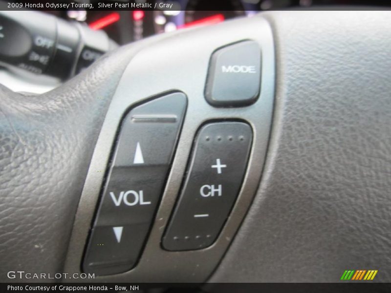 Silver Pearl Metallic / Gray 2009 Honda Odyssey Touring