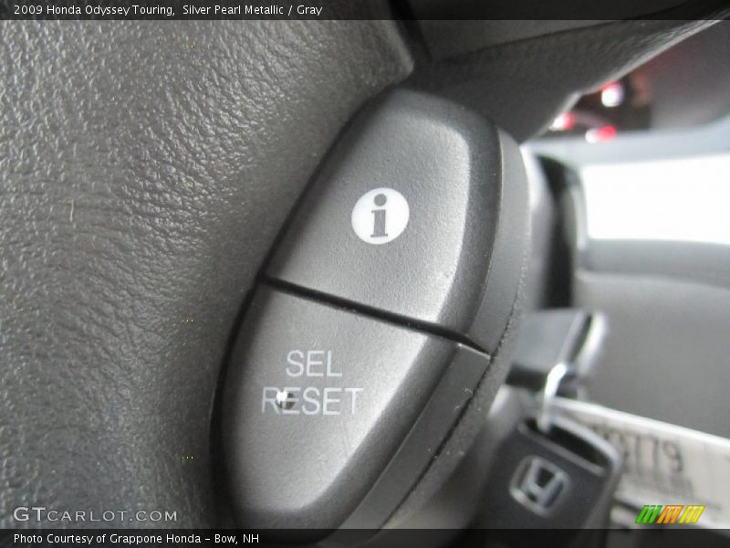 Silver Pearl Metallic / Gray 2009 Honda Odyssey Touring