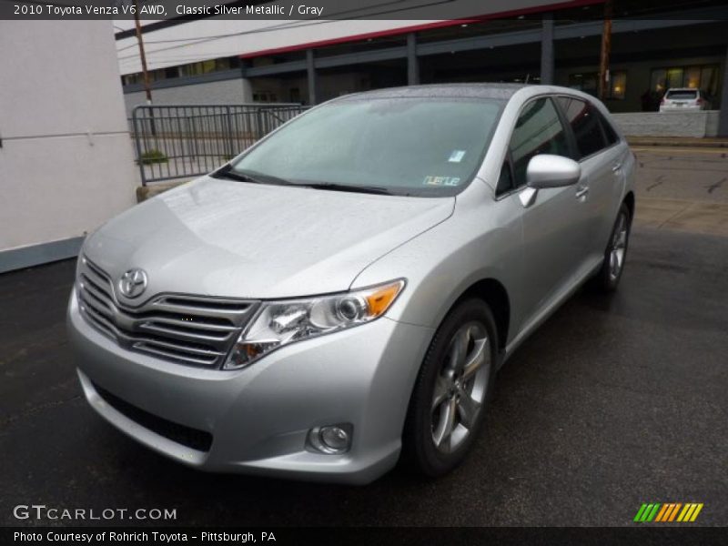 Classic Silver Metallic / Gray 2010 Toyota Venza V6 AWD