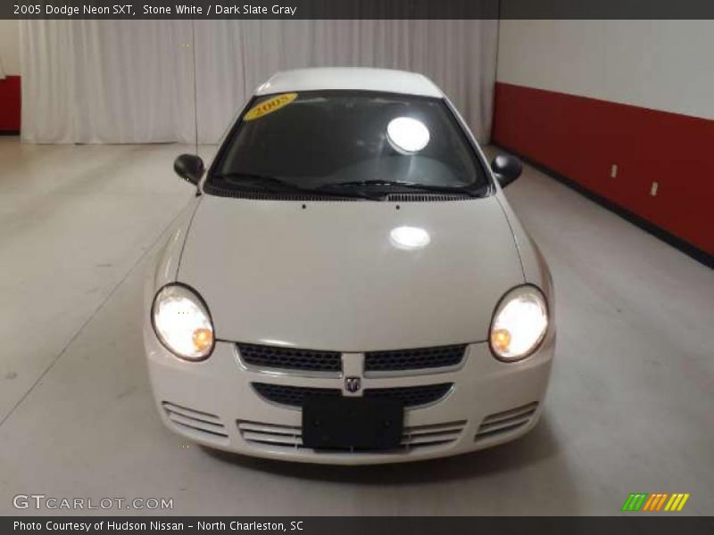 Stone White / Dark Slate Gray 2005 Dodge Neon SXT