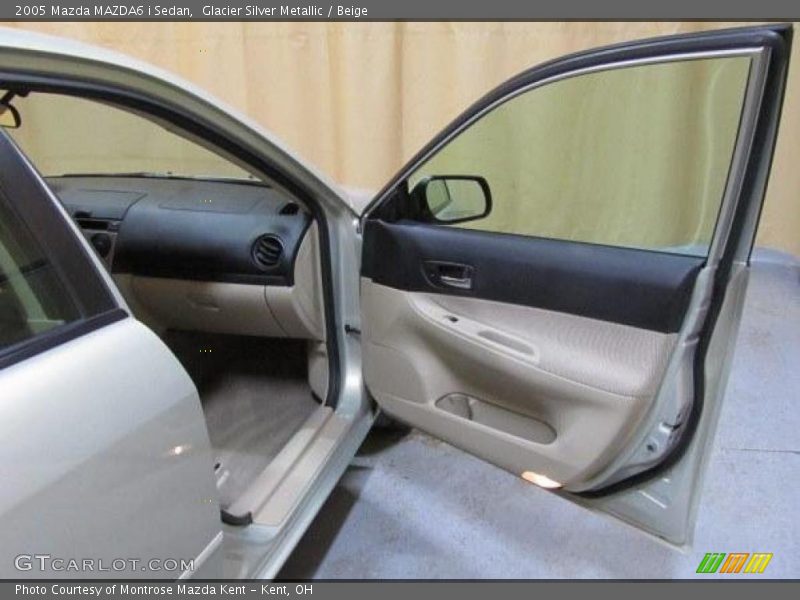 Glacier Silver Metallic / Beige 2005 Mazda MAZDA6 i Sedan