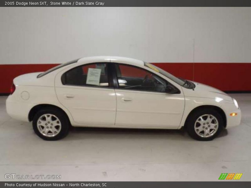 Stone White / Dark Slate Gray 2005 Dodge Neon SXT