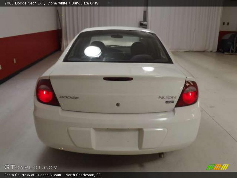 Stone White / Dark Slate Gray 2005 Dodge Neon SXT