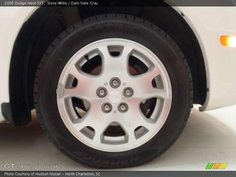 Stone White / Dark Slate Gray 2005 Dodge Neon SXT