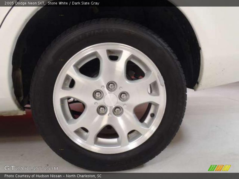 Stone White / Dark Slate Gray 2005 Dodge Neon SXT