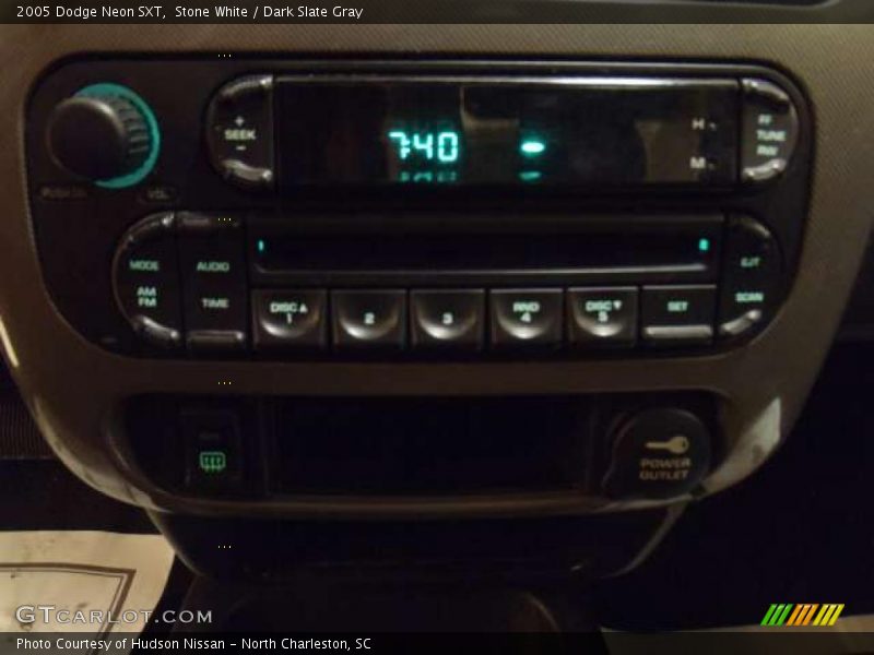 Stone White / Dark Slate Gray 2005 Dodge Neon SXT