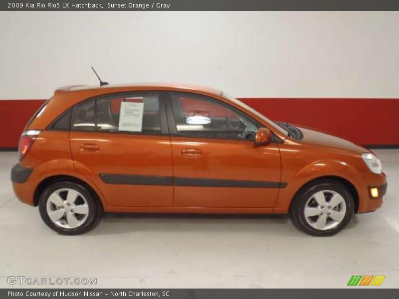 Sunset Orange / Gray 2009 Kia Rio Rio5 LX Hatchback