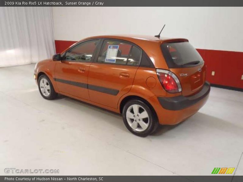 Sunset Orange / Gray 2009 Kia Rio Rio5 LX Hatchback