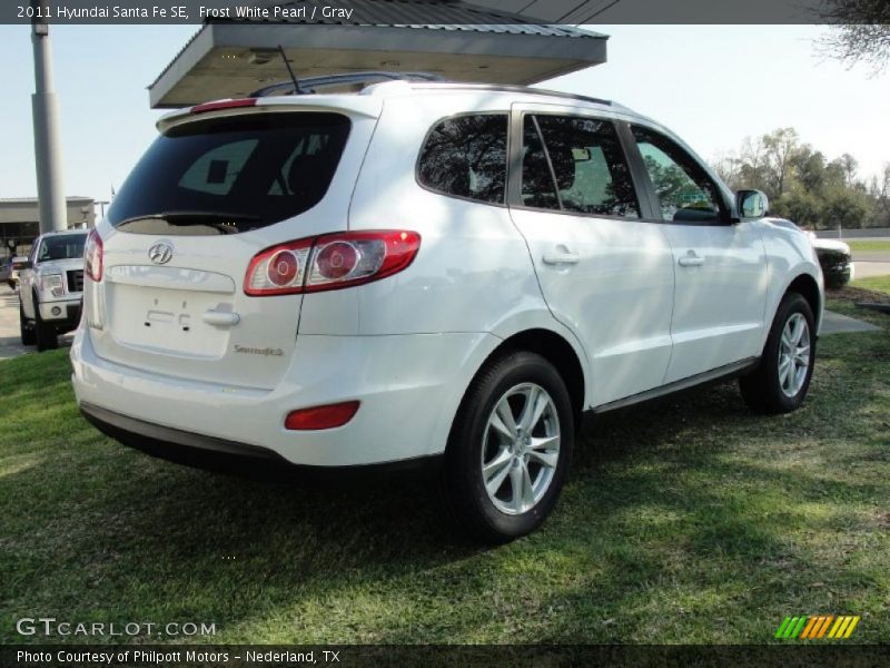 Frost White Pearl / Gray 2011 Hyundai Santa Fe SE