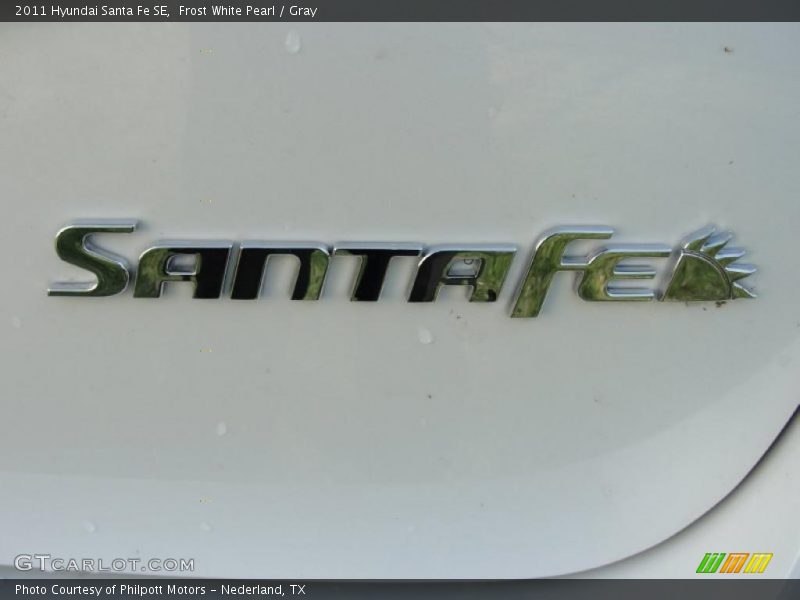  2011 Santa Fe SE Logo