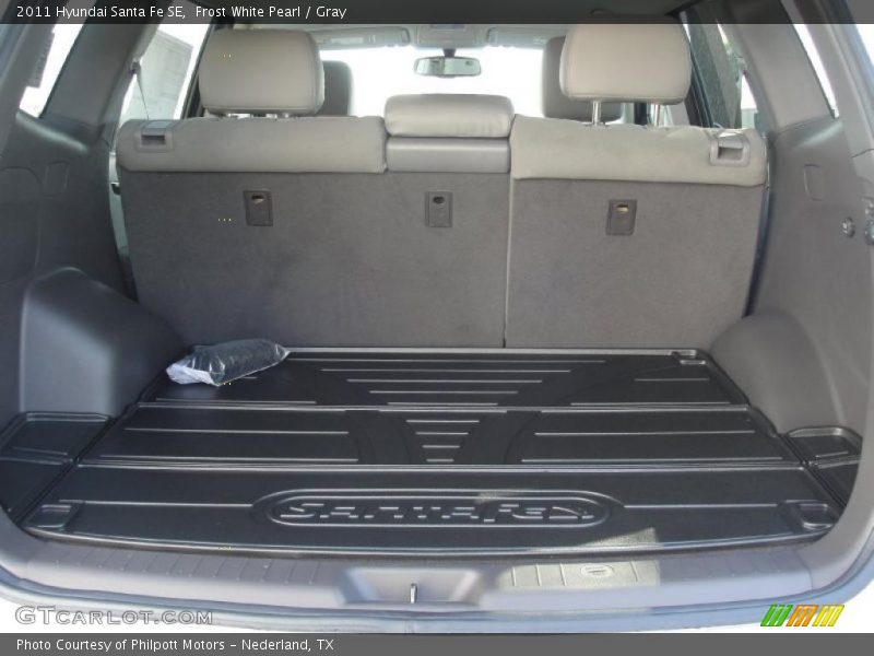  2011 Santa Fe SE Trunk