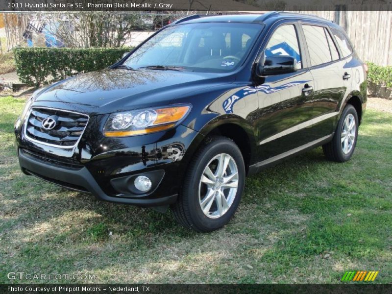 Phantom Black Metallic / Gray 2011 Hyundai Santa Fe SE