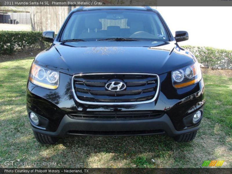 Phantom Black Metallic / Gray 2011 Hyundai Santa Fe SE