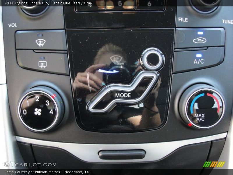 Pacific Blue Pearl / Gray 2011 Hyundai Sonata GLS
