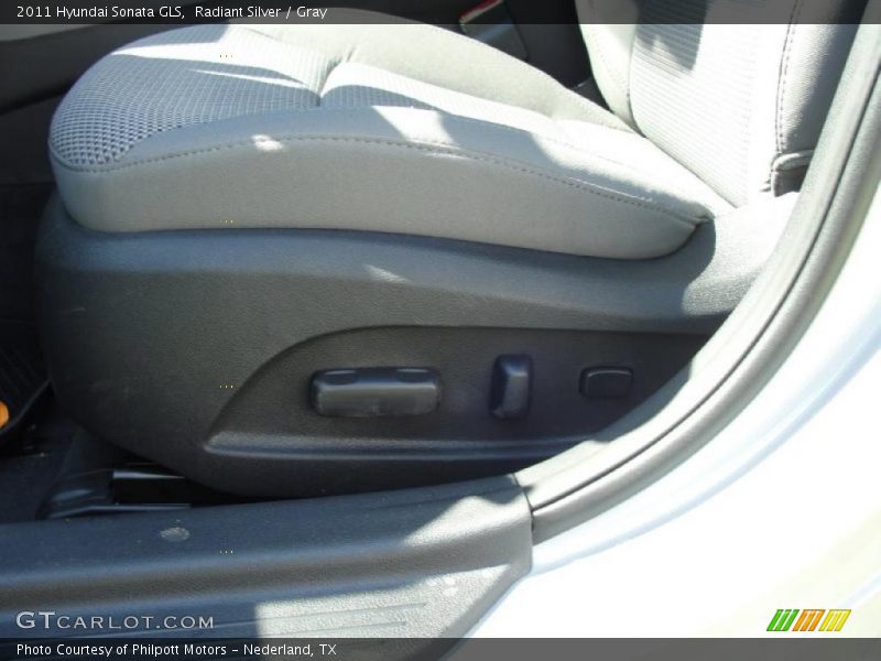 Radiant Silver / Gray 2011 Hyundai Sonata GLS