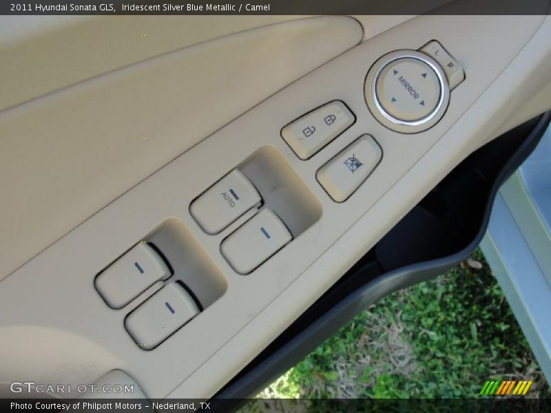 Iridescent Silver Blue Metallic / Camel 2011 Hyundai Sonata GLS