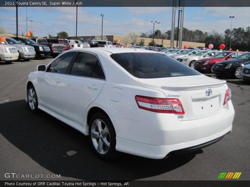  2011 Camry SE Super White