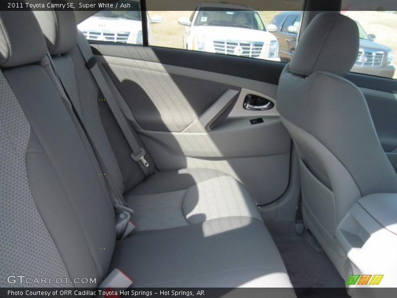 Super White / Ash 2011 Toyota Camry SE