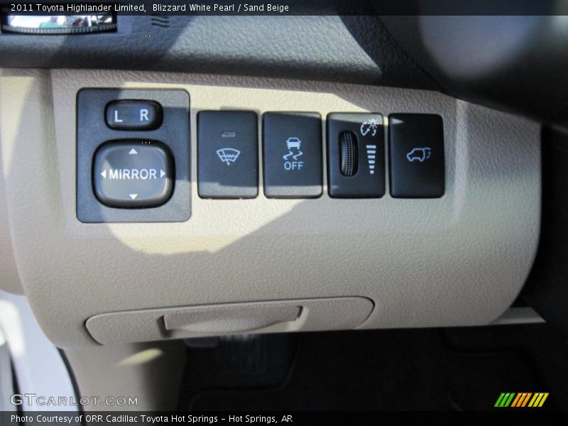Blizzard White Pearl / Sand Beige 2011 Toyota Highlander Limited