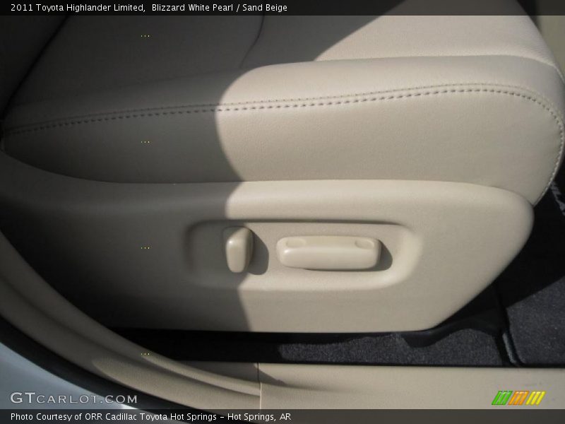 Blizzard White Pearl / Sand Beige 2011 Toyota Highlander Limited