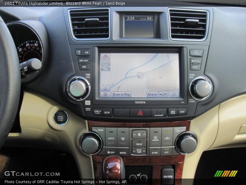 Navigation of 2011 Highlander Limited