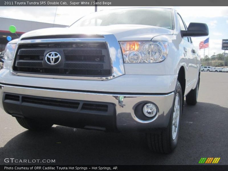 Super White / Sand Beige 2011 Toyota Tundra SR5 Double Cab