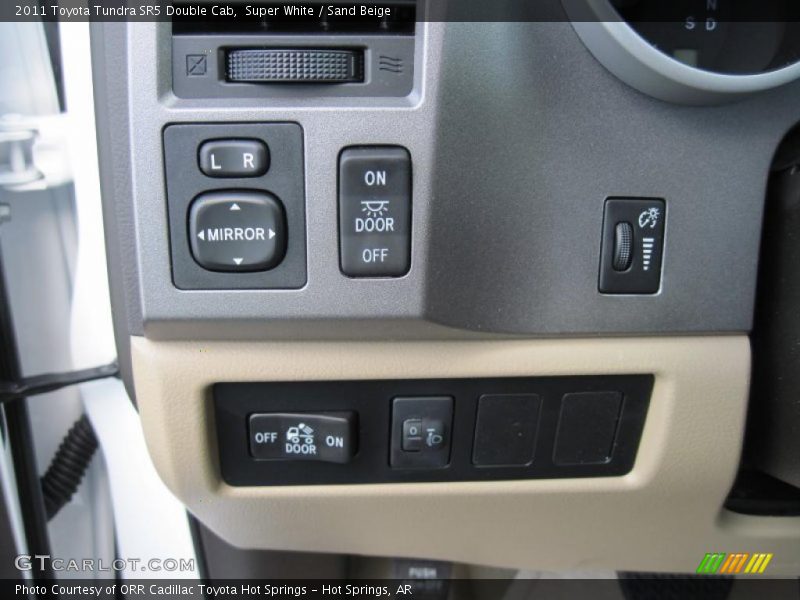 Super White / Sand Beige 2011 Toyota Tundra SR5 Double Cab