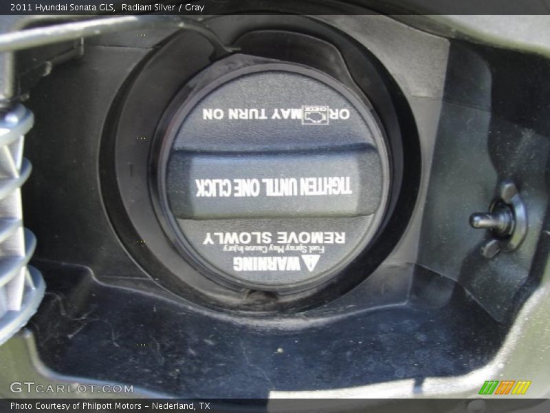 Radiant Silver / Gray 2011 Hyundai Sonata GLS