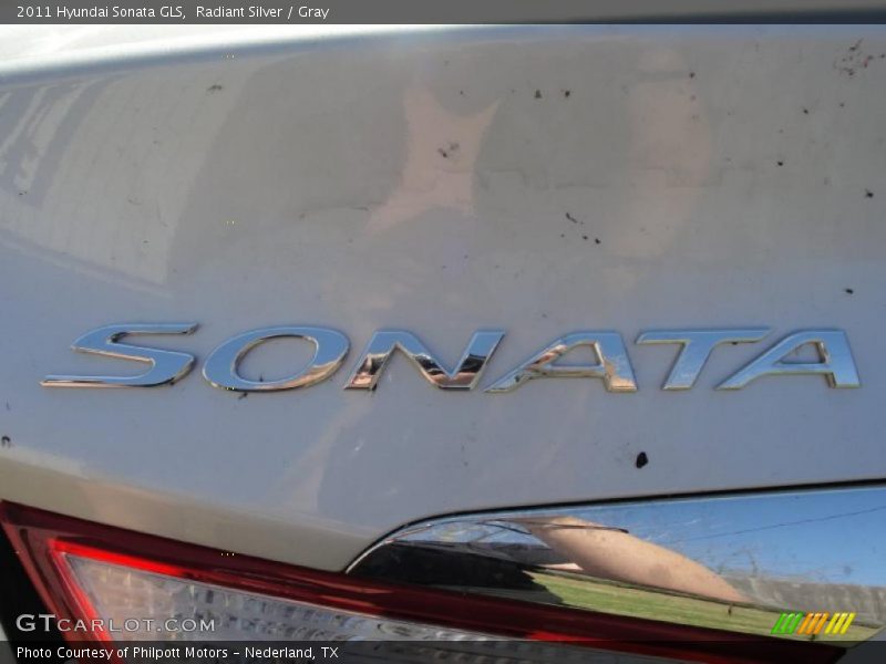 Radiant Silver / Gray 2011 Hyundai Sonata GLS