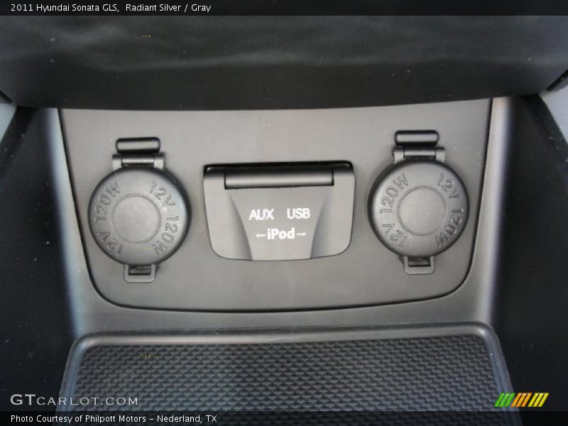 Radiant Silver / Gray 2011 Hyundai Sonata GLS