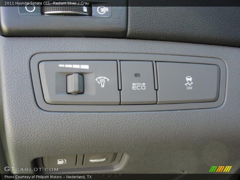 Radiant Silver / Gray 2011 Hyundai Sonata GLS
