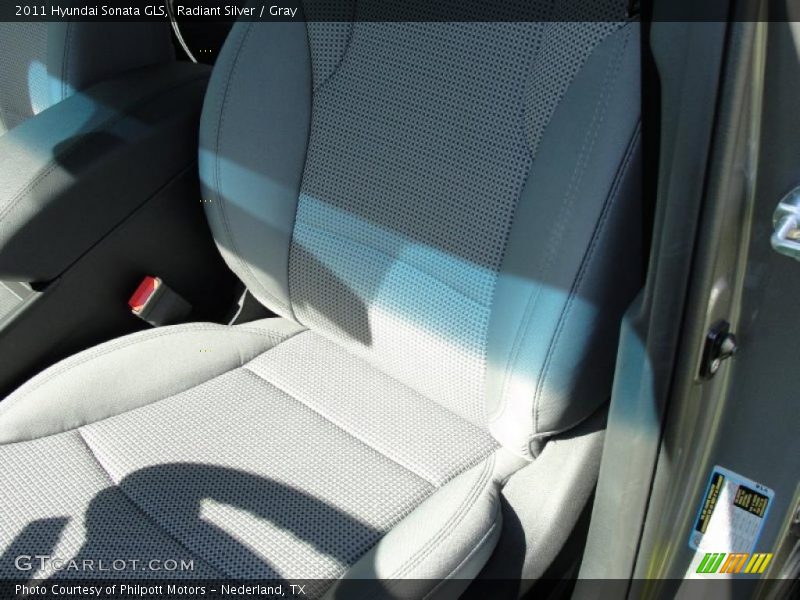 Radiant Silver / Gray 2011 Hyundai Sonata GLS