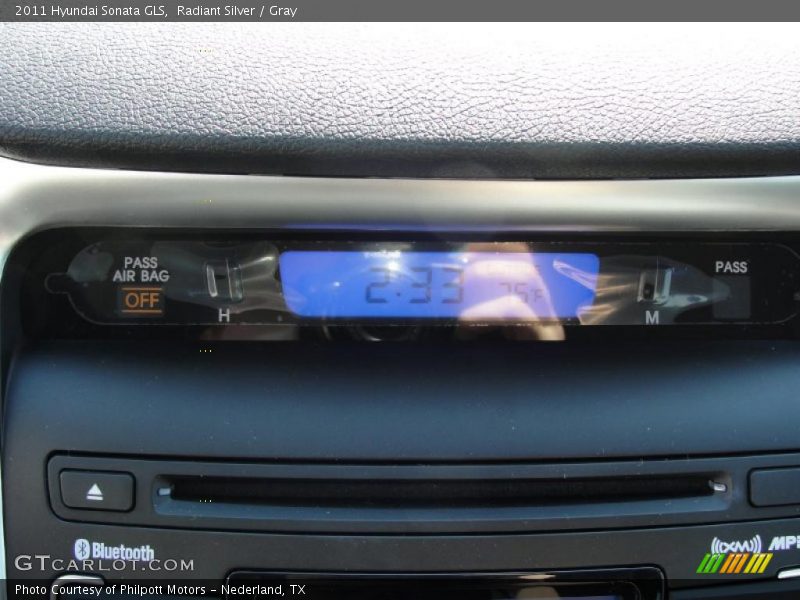 Radiant Silver / Gray 2011 Hyundai Sonata GLS