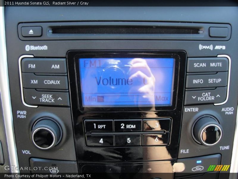 Radiant Silver / Gray 2011 Hyundai Sonata GLS