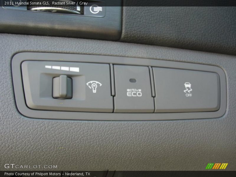Radiant Silver / Gray 2011 Hyundai Sonata GLS