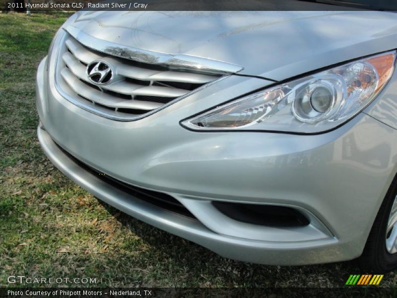 Radiant Silver / Gray 2011 Hyundai Sonata GLS