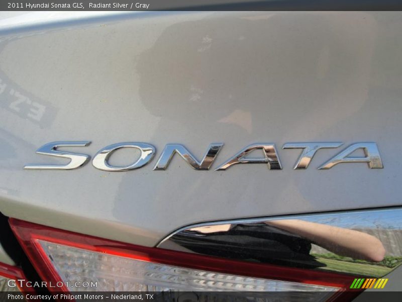 Radiant Silver / Gray 2011 Hyundai Sonata GLS